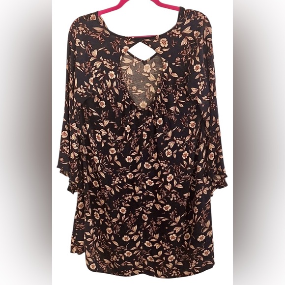 Lush Navy Floral Blouse - Picture 2 of 2